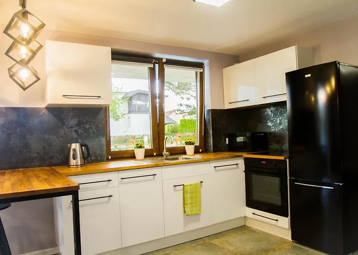 Sworne Zacisze * 斯沃尔纳加西耶